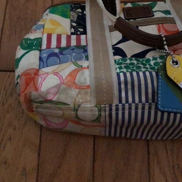 Coach purse - Picture 3 of 4